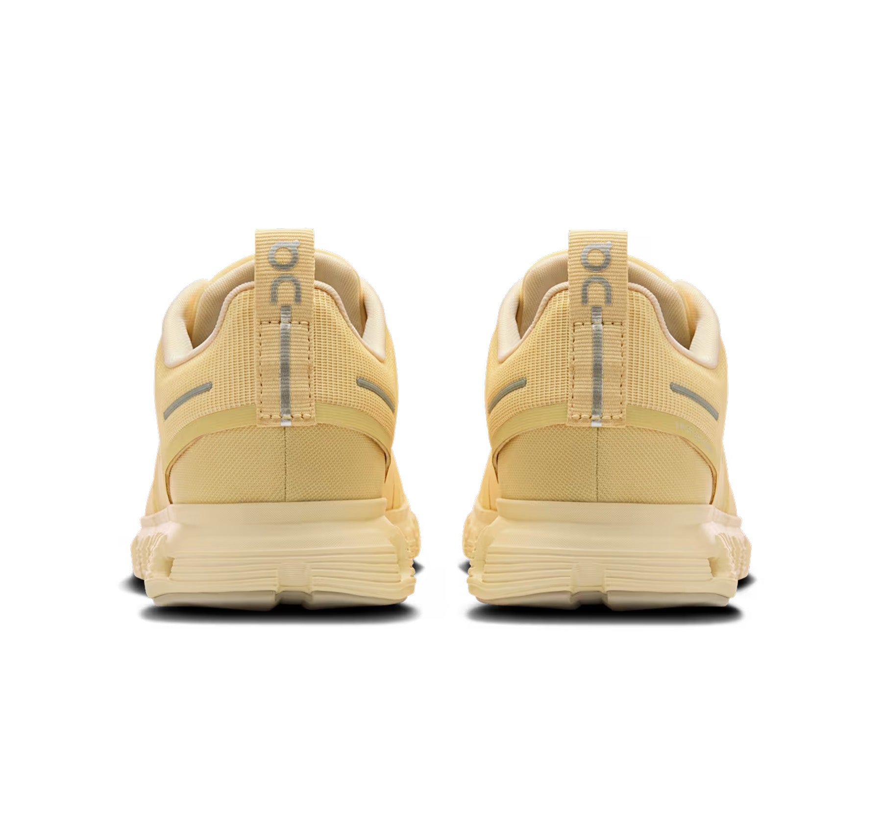 ON Women's Cloud 6 Waterproof Nectar/Castor